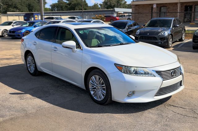 2013 Lexus ES 350 4dr Sedan - 22912119 - 16