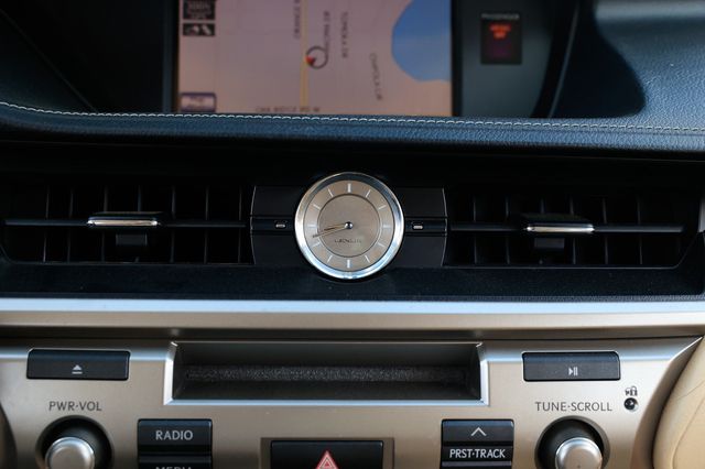 2013 Lexus ES 350 4dr Sedan - 22912119 - 32