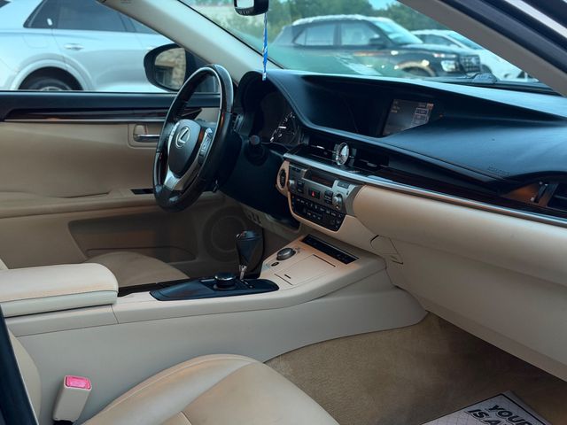 2013 Lexus ES 350 4dr Sedan - 23052504 - 9