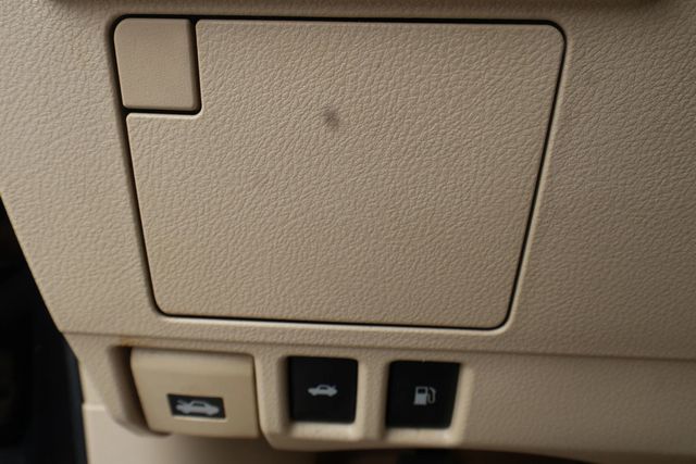 2013 Lexus ES 350 ES 350, NAVI SYS, WOODGRAIN TRIM, BLIND SPOT MONITOR, BLUETOOTH! - 22937024 - 13