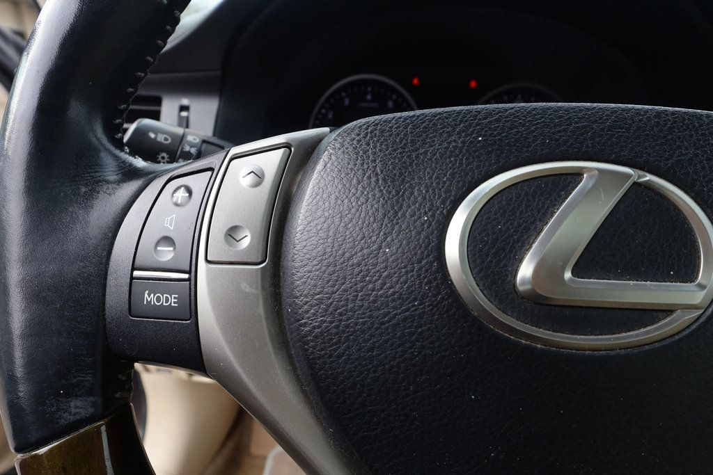 2013 Lexus ES 350 ES 350, NAVI SYS, WOODGRAIN TRIM, BLIND SPOT MONITOR, BLUETOOTH! - 22937024 - 15