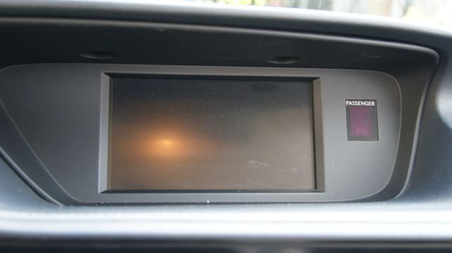 2013 Lexus ES 350 JUST SERVICED, VERY CLEAN INSIDE AND OUT  - 22886708 - 11