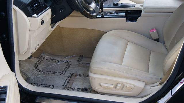 2013 Lexus ES 350 JUST SERVICED, VERY CLEAN INSIDE AND OUT  - 22886708 - 42