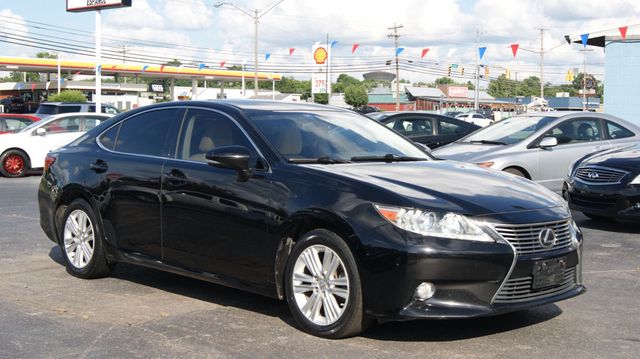 2013 Lexus ES 350 JUST SERVICED, VERY CLEAN INSIDE AND OUT  - 22886708 - 4
