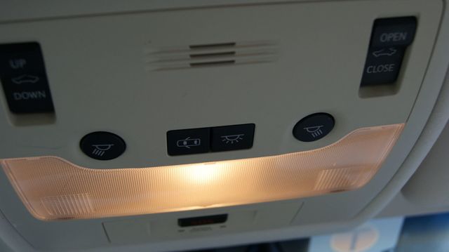 2013 Lexus ES 350 JUST SERVICED, VERY CLEAN INSIDE AND OUT  - 22886708 - 52