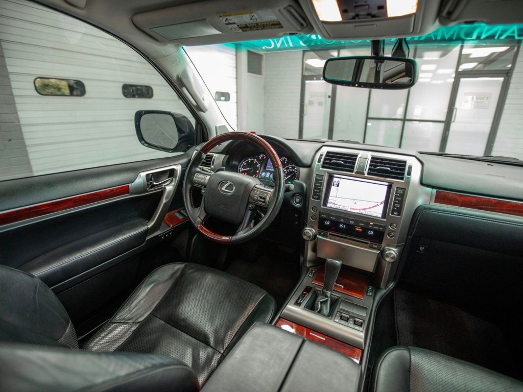 2013 Lexus GX 460 Base photo 15