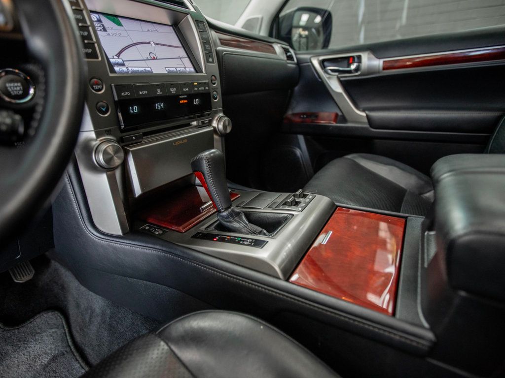 2013 Lexus GX 460 Base photo 22