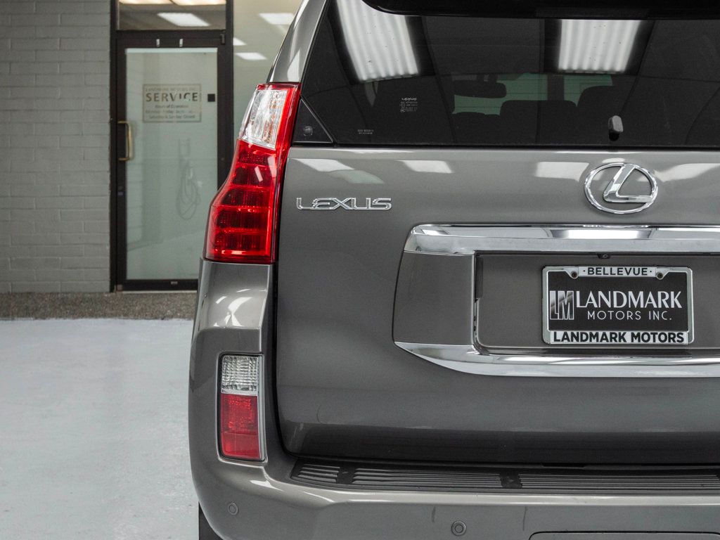 2013 Lexus GX 460 Base photo 28