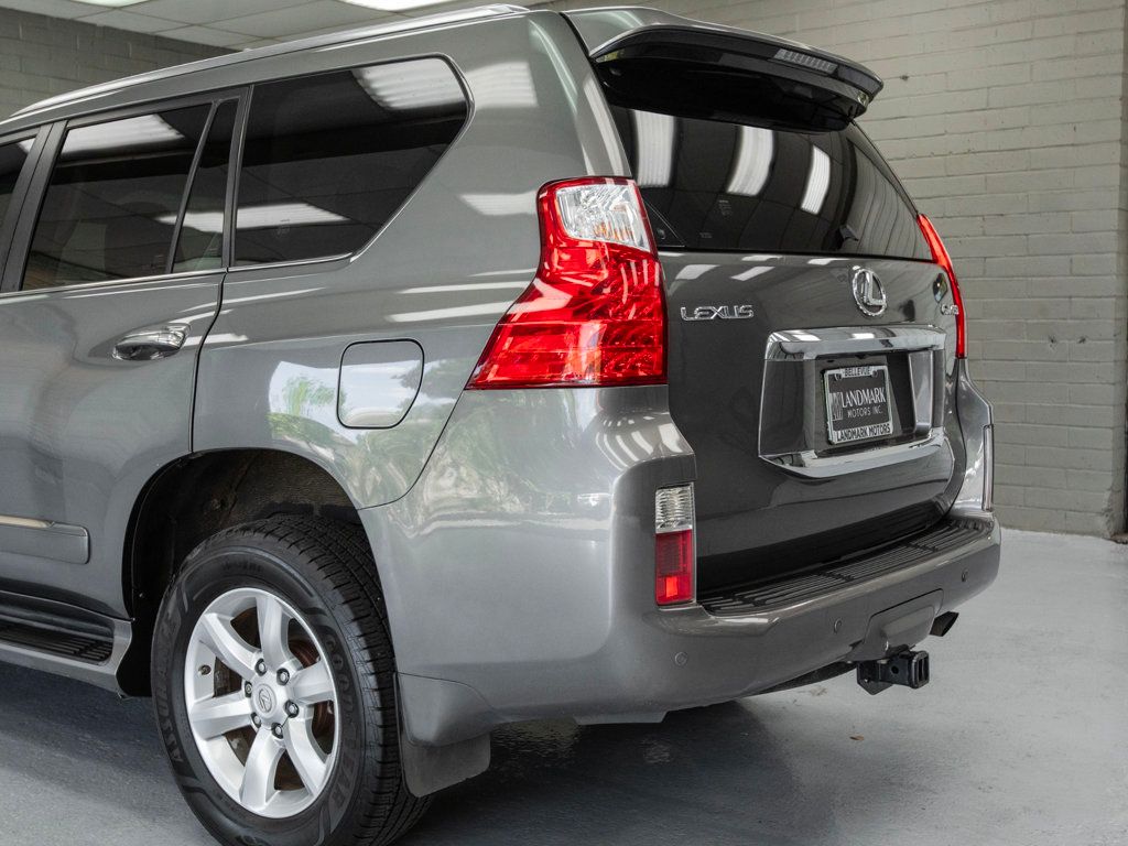 2013 Lexus GX 460 Base photo 33