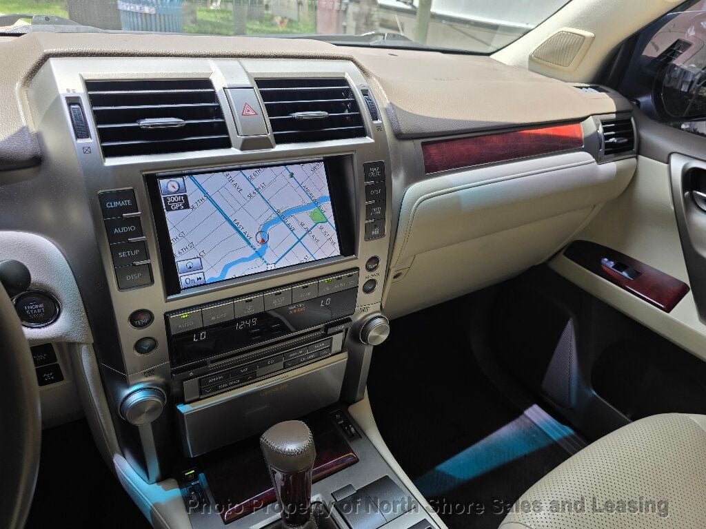 2013 Lexus GX 460 4WD 4dr Premium - 23053592 - 38