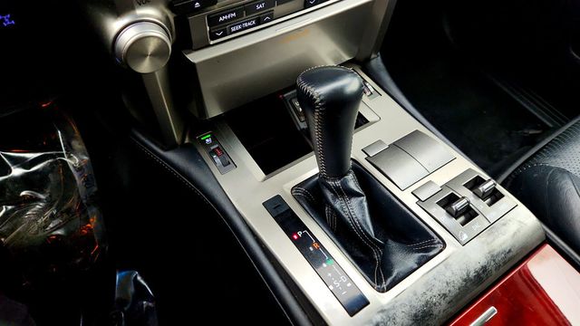 2013 Lexus GX 460 4WD 4dr with Navigation, Comfort+ & Convenience Packages - 22982738 - 15