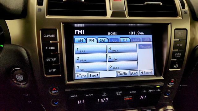 2013 Lexus GX 460 4WD 4dr with Navigation, Comfort+ & Convenience Packages - 22982738 - 17