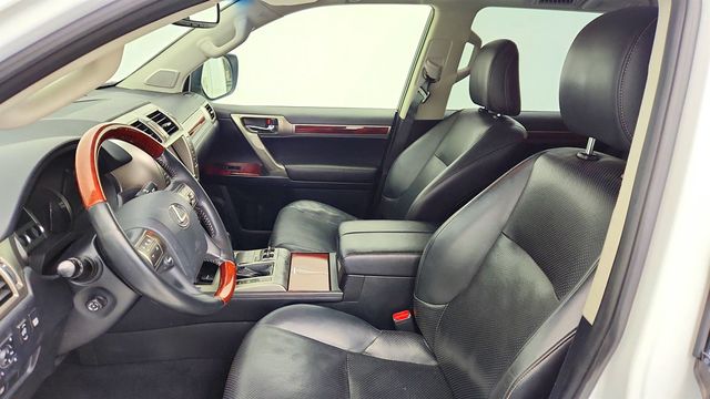 2013 Lexus GX 460 4WD 4dr with Navigation, Comfort+ & Convenience Packages - 22982738 - 19