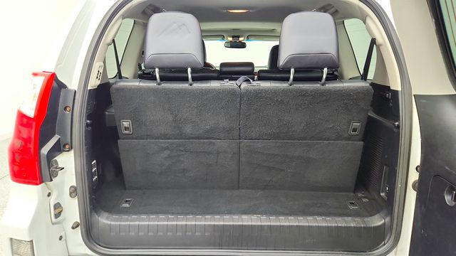 2013 Lexus GX 460 4WD 4dr with Navigation, Comfort+ & Convenience Packages - 22982738 - 21