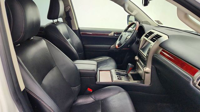 2013 Lexus GX 460 4WD 4dr with Navigation, Comfort+ & Convenience Packages - 22982738 - 24
