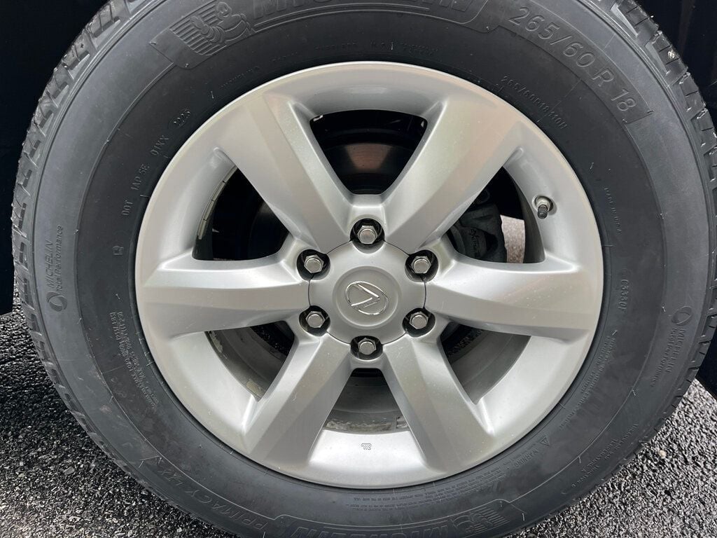 2013 Lexus GX 460 RUST FREE Fully Serviced and Detailed 100 Photos - 23041707 - 11