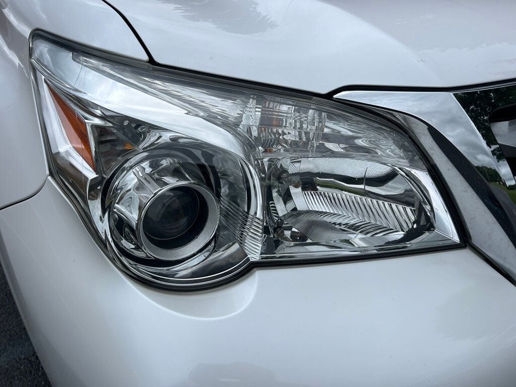 2013 Lexus GX 460 RUST FREE Fully Serviced and Detailed 100 Photos - 23041707 - 15