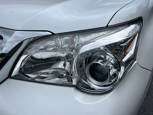 2013 Lexus GX 460 RUST FREE Fully Serviced and Detailed 100 Photos - 23041707 - 16