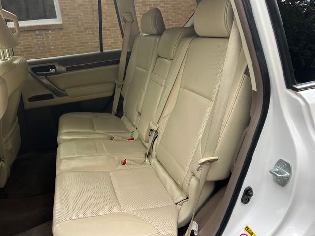 2013 Lexus GX 460 RUST FREE Fully Serviced and Detailed 100 Photos - 23041707 - 62