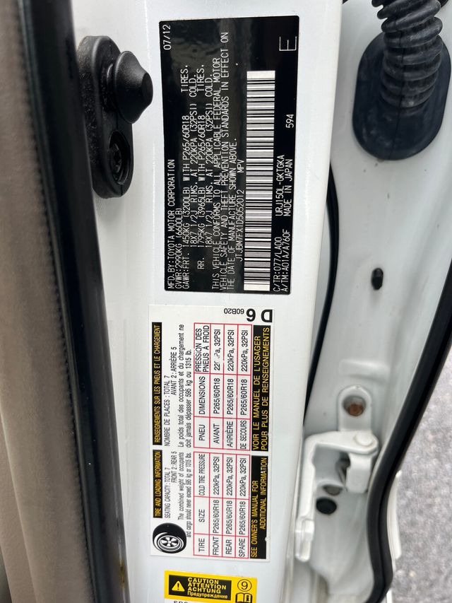 2013 Lexus GX 460 RUST FREE Fully Serviced and Detailed 100 Photos - 23041707 - 72