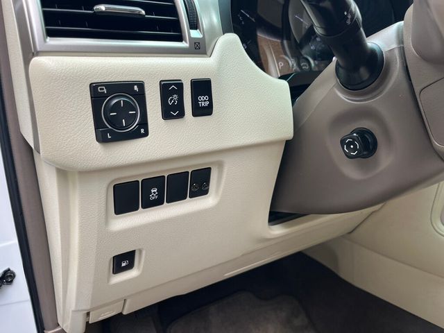 2013 Lexus GX 460 RUST FREE Fully Serviced and Detailed 100 Photos - 23041707 - 73