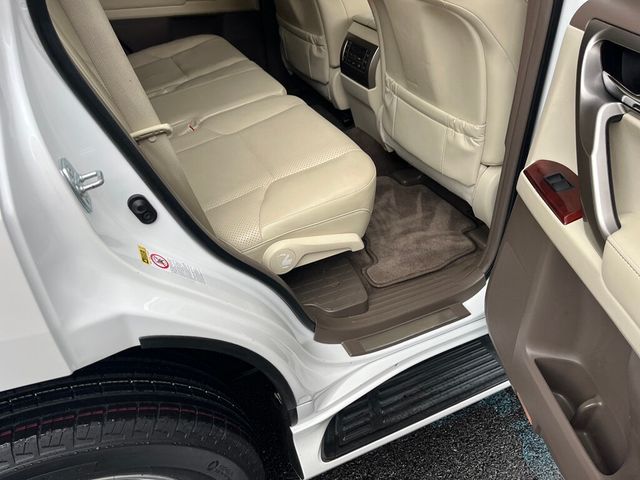 2013 Lexus GX 460 RUST FREE Fully Serviced and Detailed 100 Photos - 23041707 - 81
