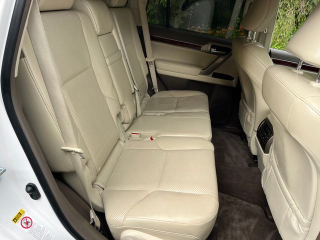 2013 Lexus GX 460 RUST FREE Fully Serviced and Detailed 100 Photos - 23041707 - 84