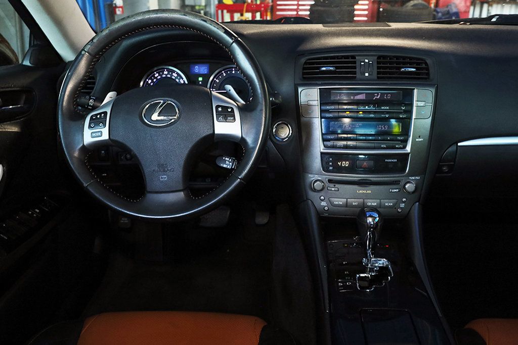 2013 Lexus IS 250 photo 15