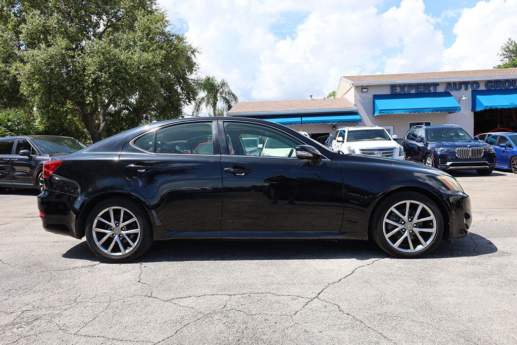 2013 Lexus IS 250 photo 22