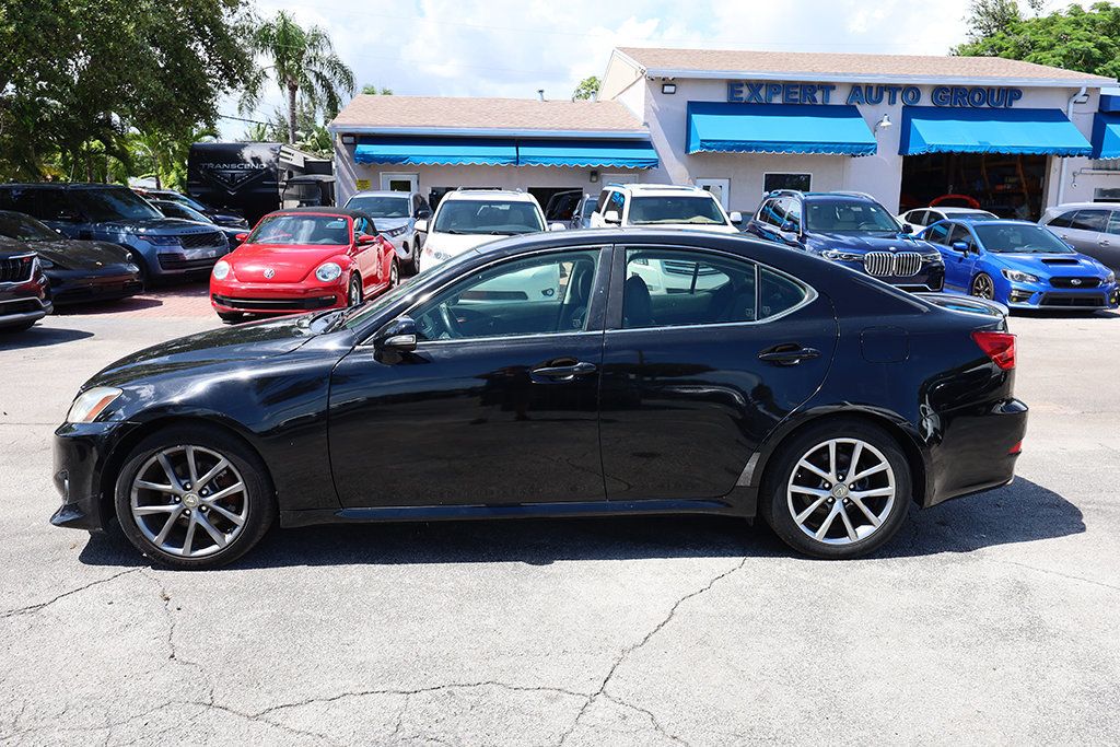 2013 Lexus IS 250 photo 9