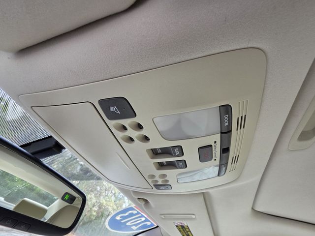 2013 Lexus IS 250 4dr Sport Sedan Automatic RWD - 22952984 - 21