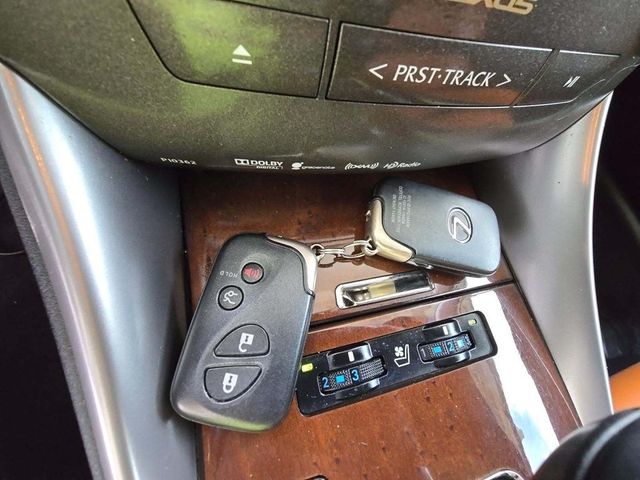 2013 Lexus IS 250C 2dr Convertible Automatic - 23091616 - 17