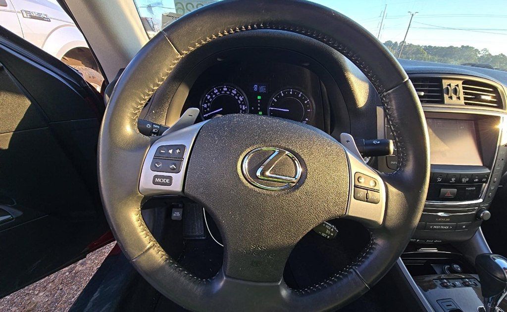 2013 Lexus IS 250C 2dr Convertible Automatic - 23092618 - 7