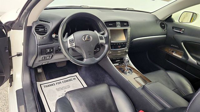 2013 Lexus IS 250C 2dr Convertible Automatic w/ Luxury & Navigation Pkgs - 23052655 - 11
