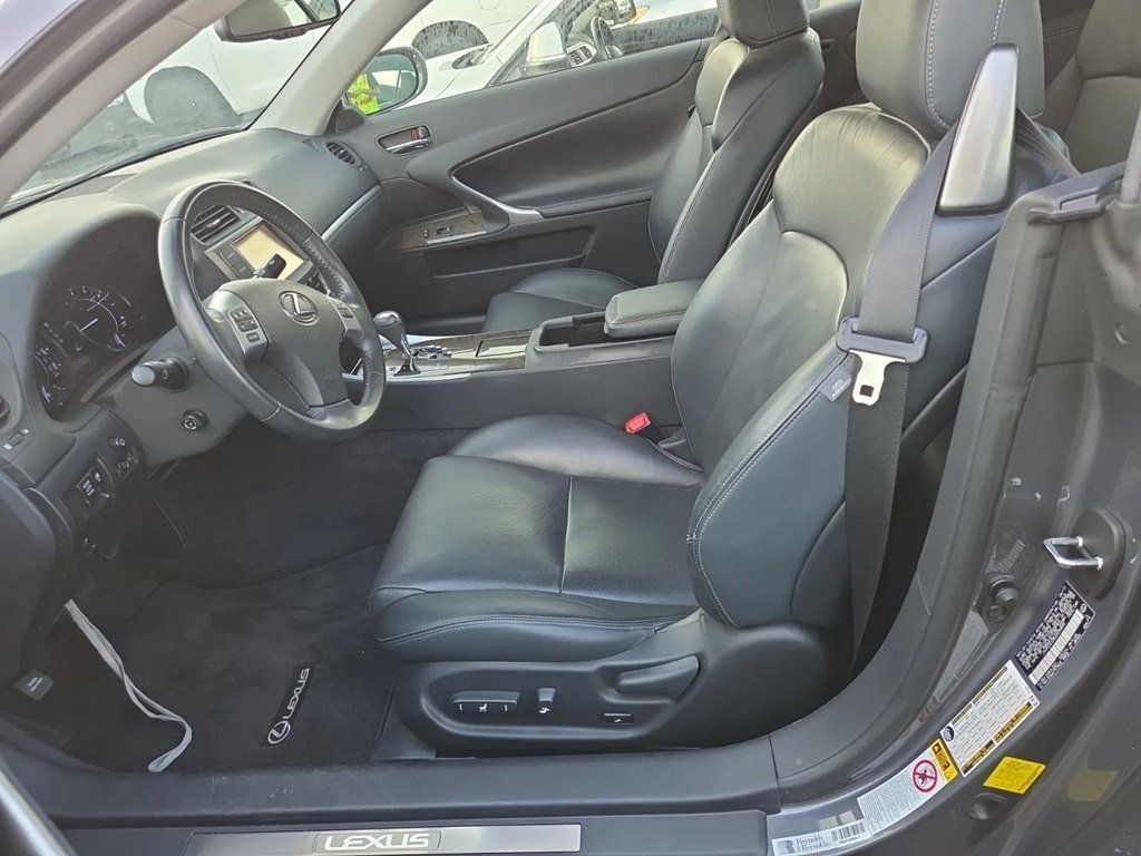 2013 Lexus IS 350C 2dr Convertible - 23065042 - 7