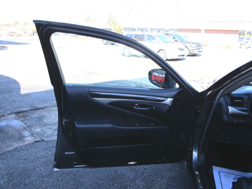 2013 Lexus LS 460 4dr Sedan AWD - 22991264 - 31