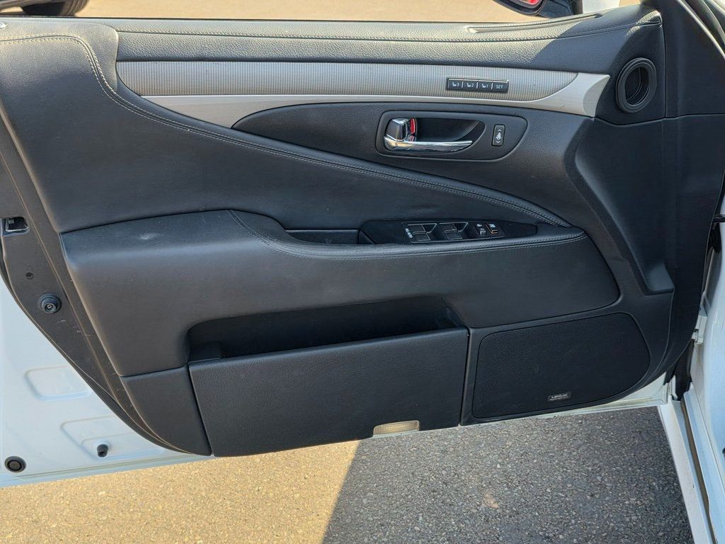 2013 Lexus LS 460 4dr Sedan RWD - 22915373 - 19
