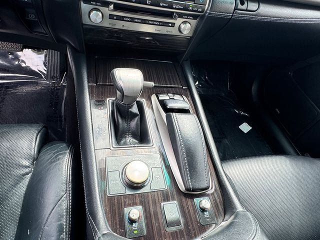 2013 Lexus LS Base - Photo 16
