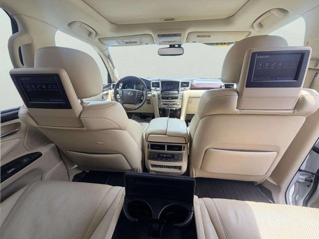 2013 Lexus LX 570 4WD 4dr - 23030931 - 32