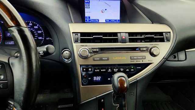 2013 Lexus RX 350 AWD 4dr w/ Navigation, Blind Spot Monitor & Heated/Cooled Seats - 23035133 - 18