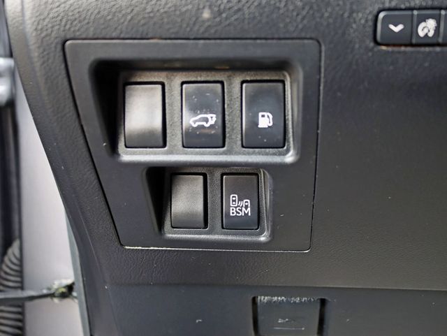 2013 Lexus RX 350 AWD Premium / Navigation Pkg - 22942746 - 11