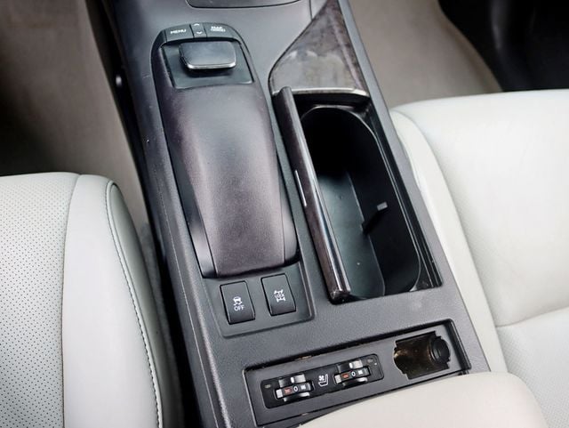 2013 Lexus RX 350 AWD Premium / Navigation Pkg - 22942746 - 18