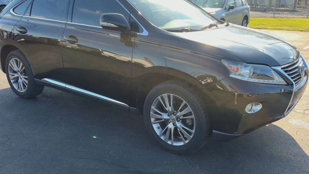 Lexus RX photo 2