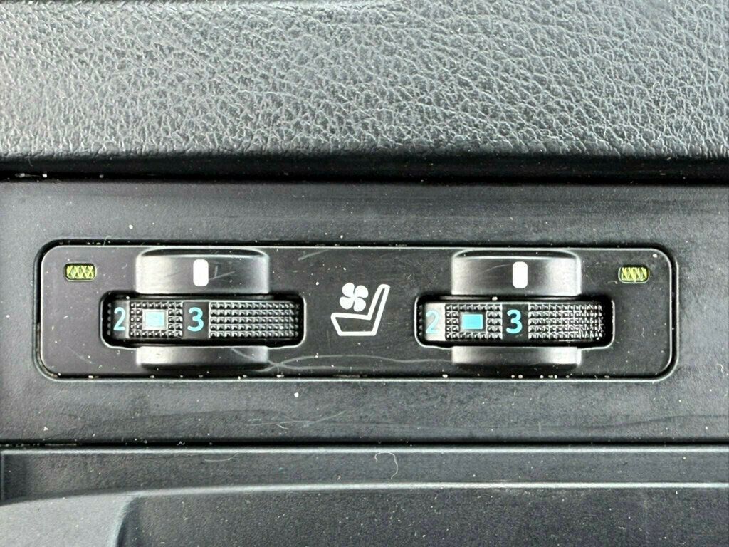 2013 Lexus RX 450h Base Trim - 22887111 - 32