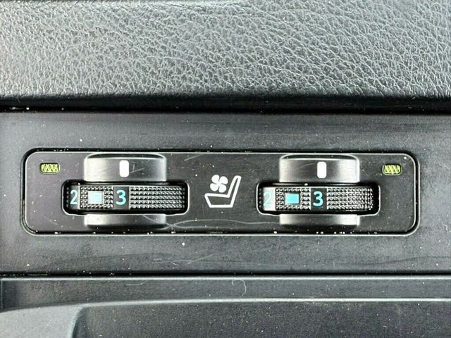 2013 Lexus RX 450h Base Trim - 22887111 - 32