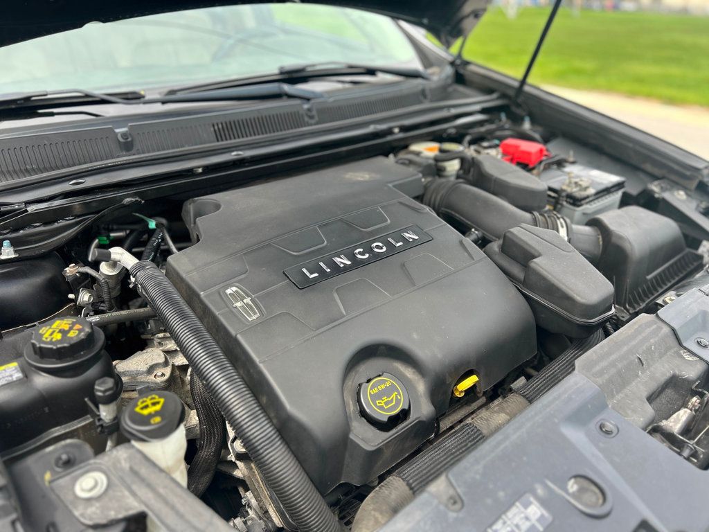 2013 Lincoln MKS 4dr Sedan 3.7L AWD - 22835103 - 40