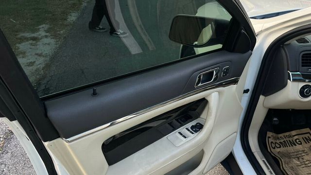 2013 Lincoln MKS 4dr Sedan 3.7L FWD - 22818459 - 3