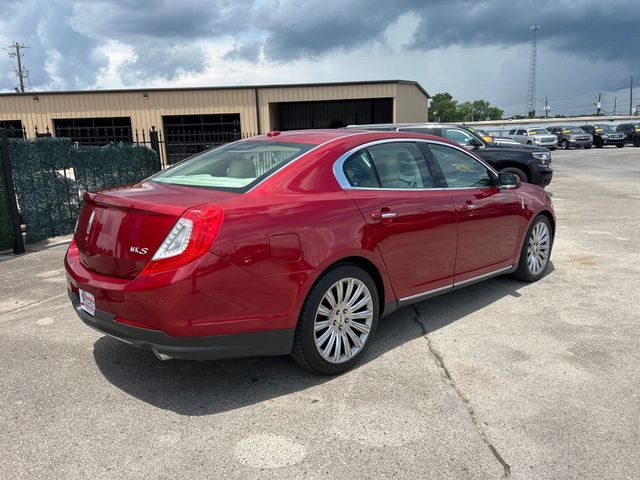 2013 Lincoln MKS 4dr Sedan 3.7L FWD - 23052140 - 3
