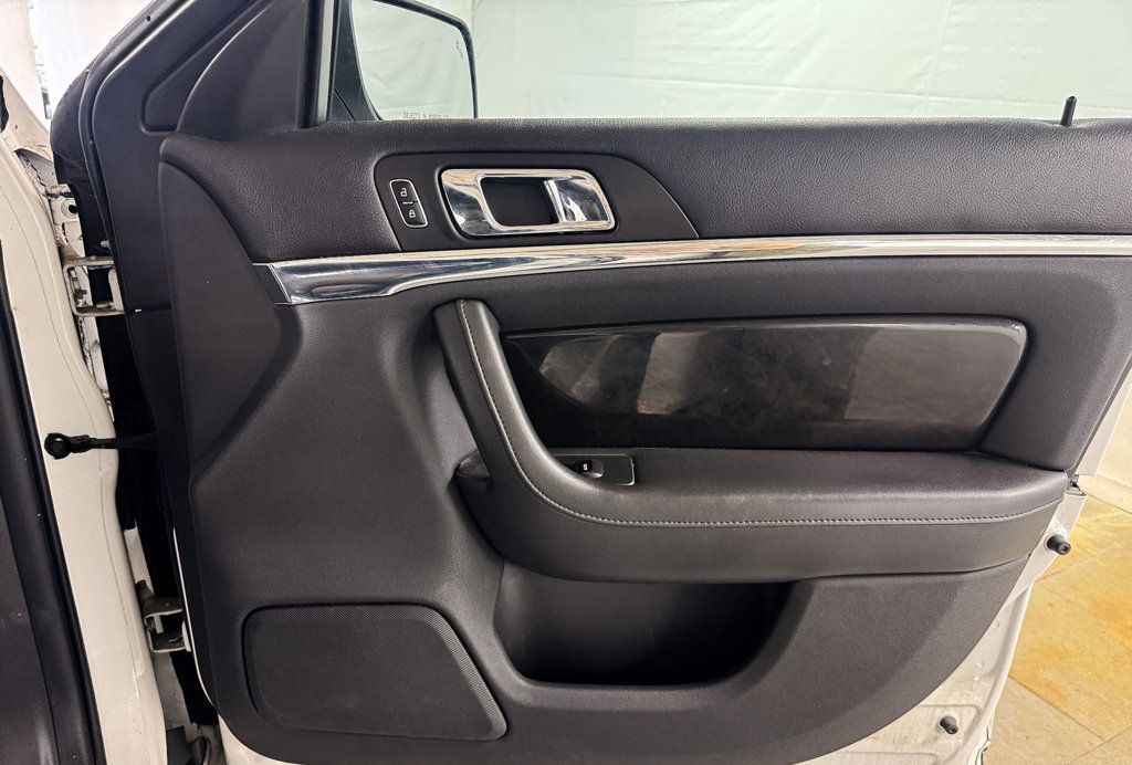 2013 Lincoln MKS PREMIUM AWD - 23063974 - 17