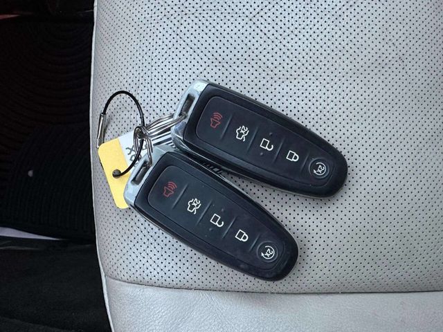 2013 Lincoln MKT 4dr Wagon 3.5L AWD EcoBoost - 22979512 - 42